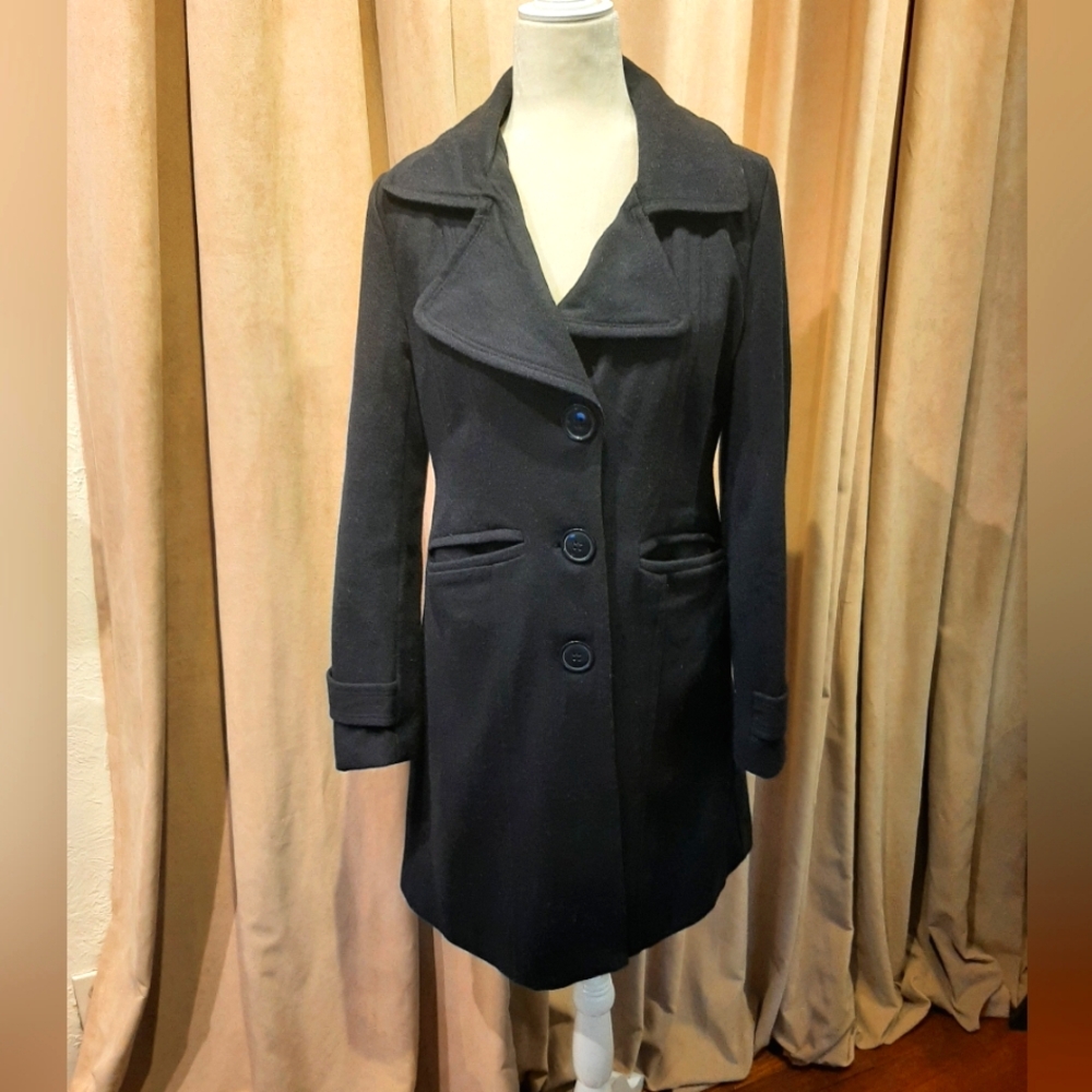Coffee Shop Women's Coat